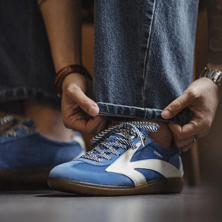 Tennis blue